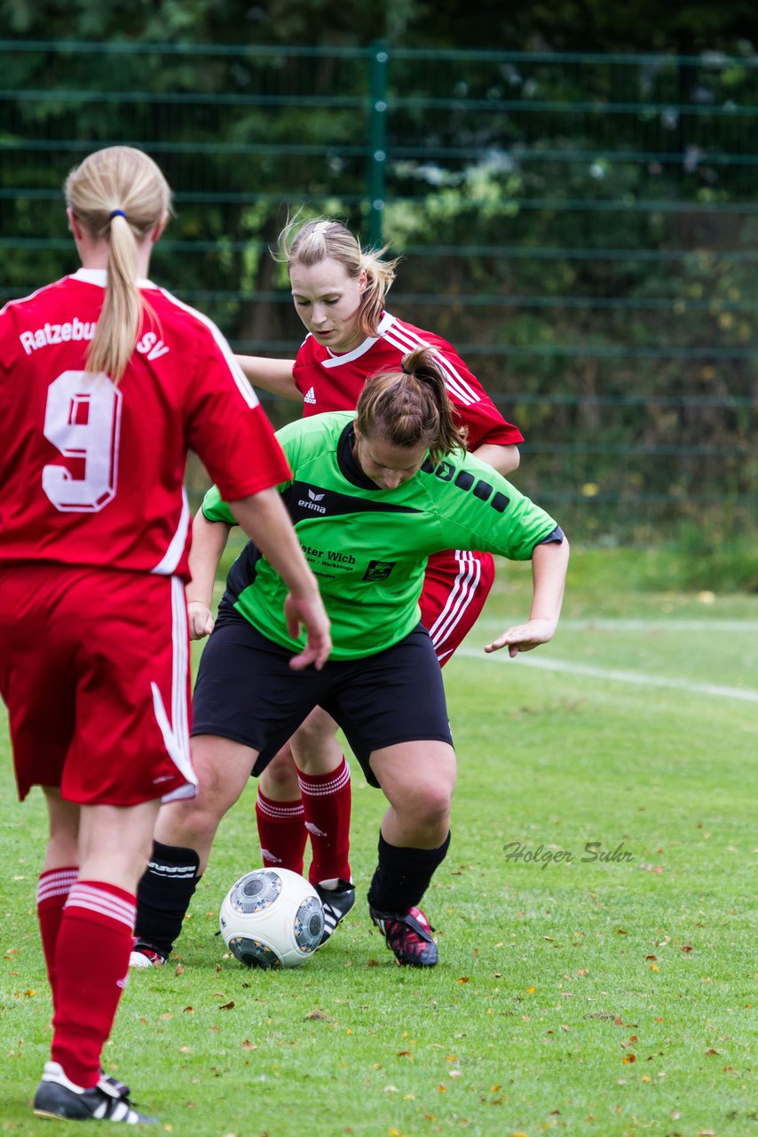 Bild 80 - Frauen SG Schmalfeld/Weddelbrook - Ratzeburger SV : Ergebnis: 1:7